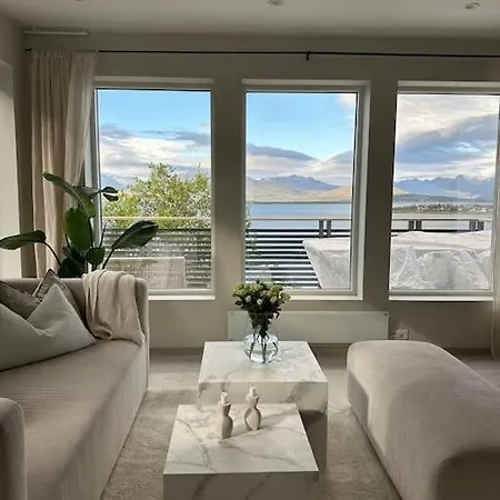 Gorgeous 3 Bedrooms House In Tromsoe With Amazing View Tatil Evi Tromsø