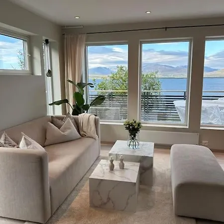 Holiday home Gorgeous 3 Bedrooms House In Tromsoe With Amazing View