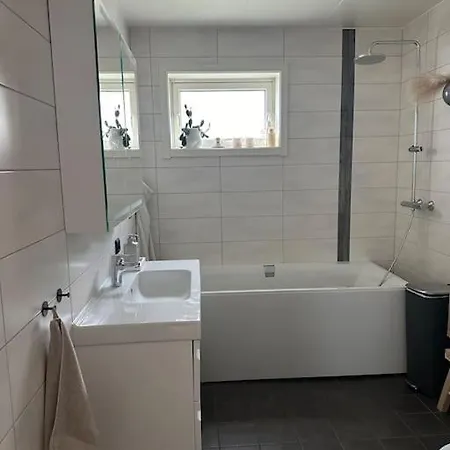 Gorgeous 3 Bedrooms House In Tromsoe With Amazing View Tatil Evi Tromsø